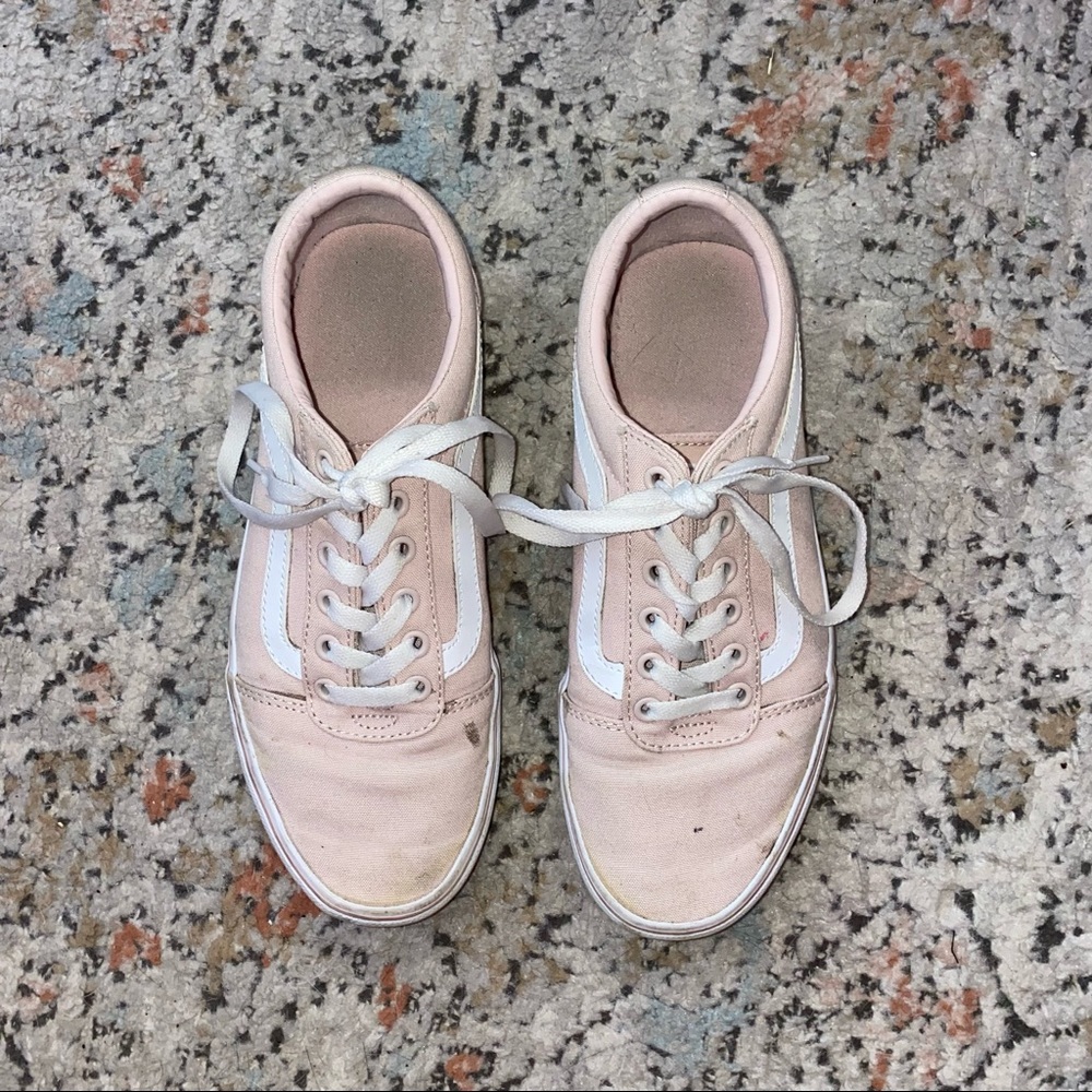 Vans - Picture 2 of 9
